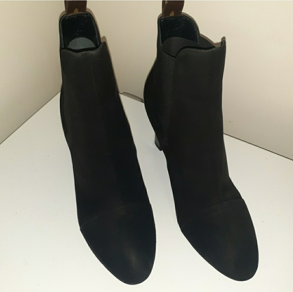 🚫SOLD🚫 Louis Vuitton Booties - Picture 4 of 8